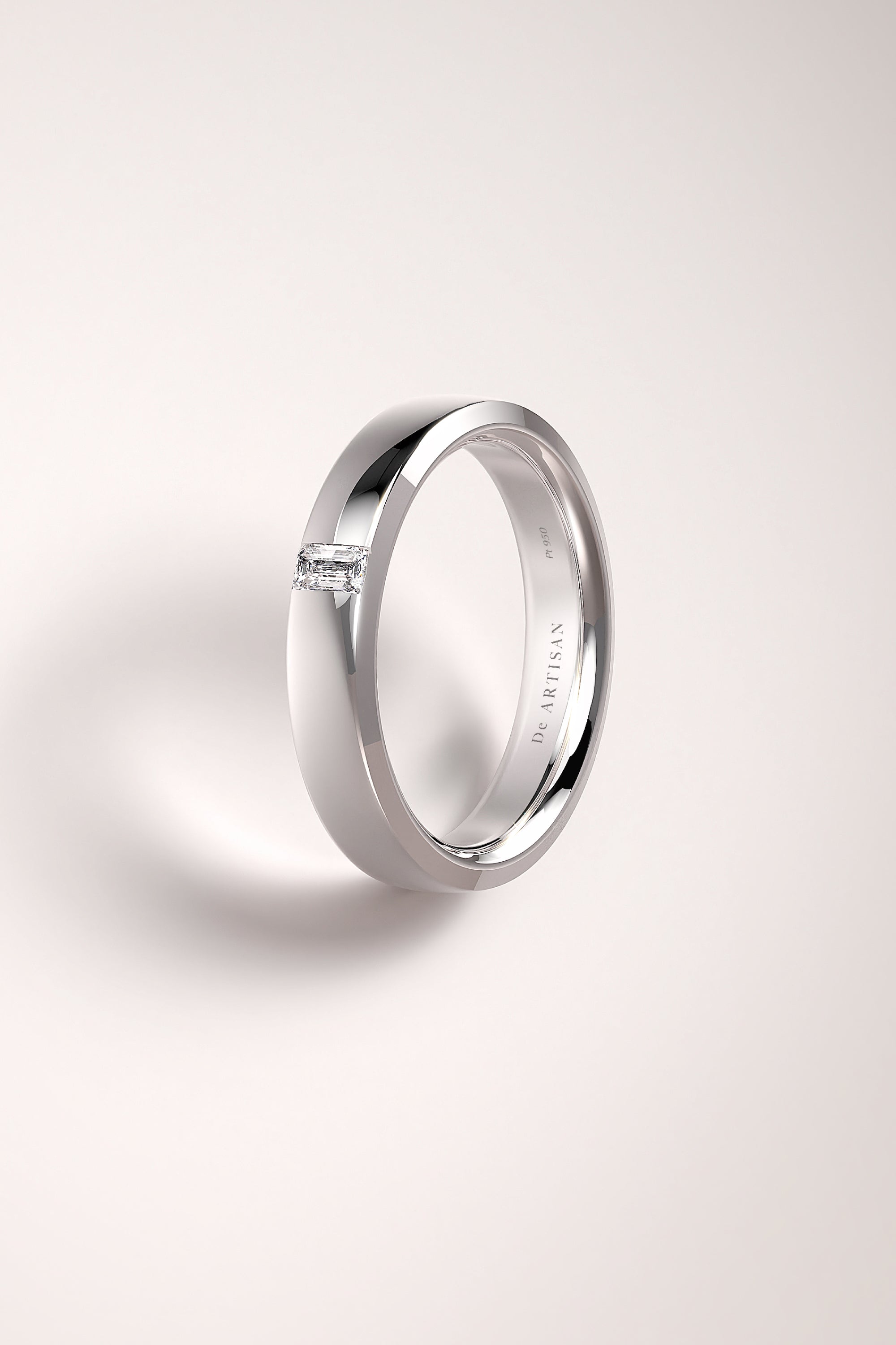 The One ring (M) 4mm. with Emerald cut diamond