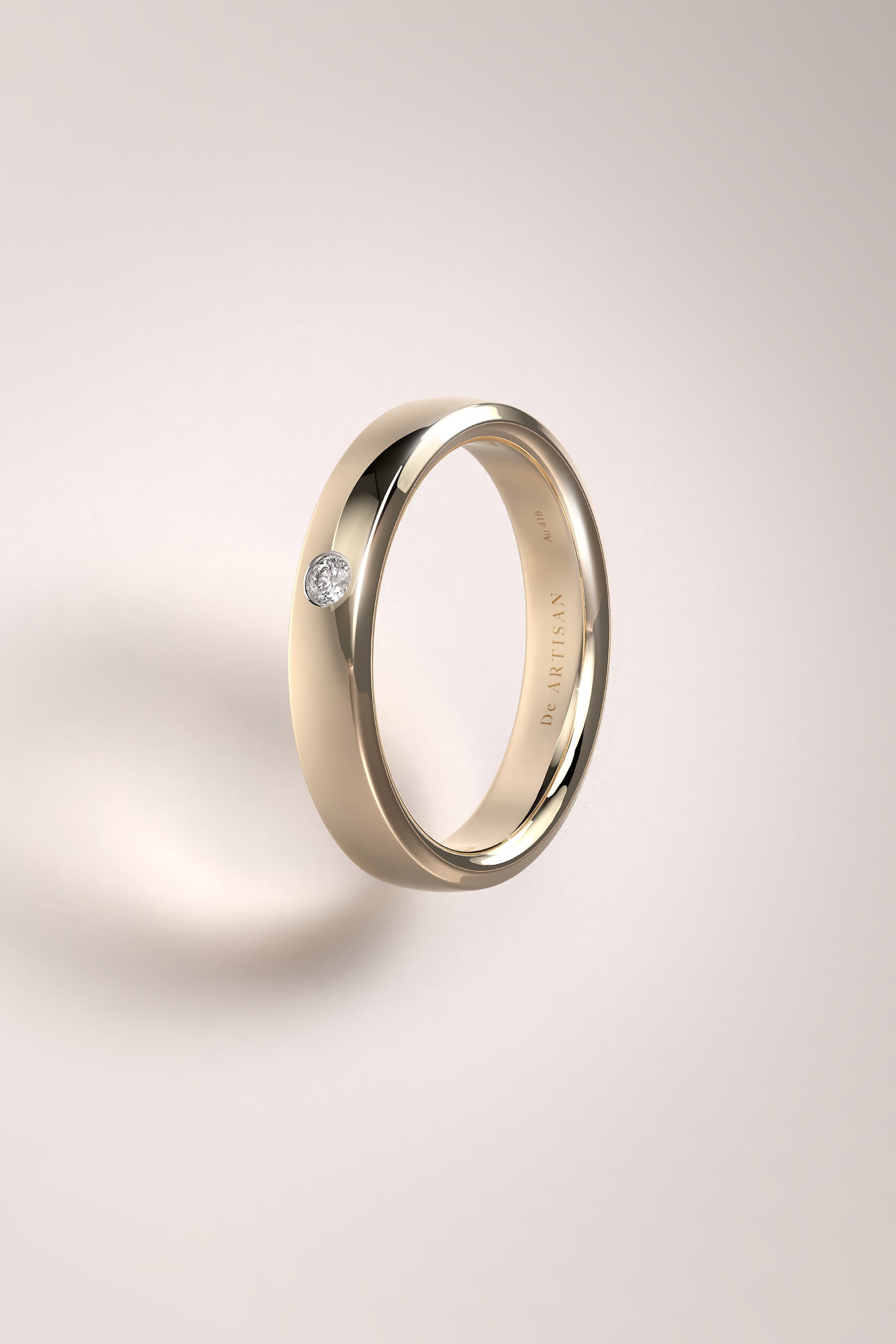 The One ring (M) 4mm. with Diamond